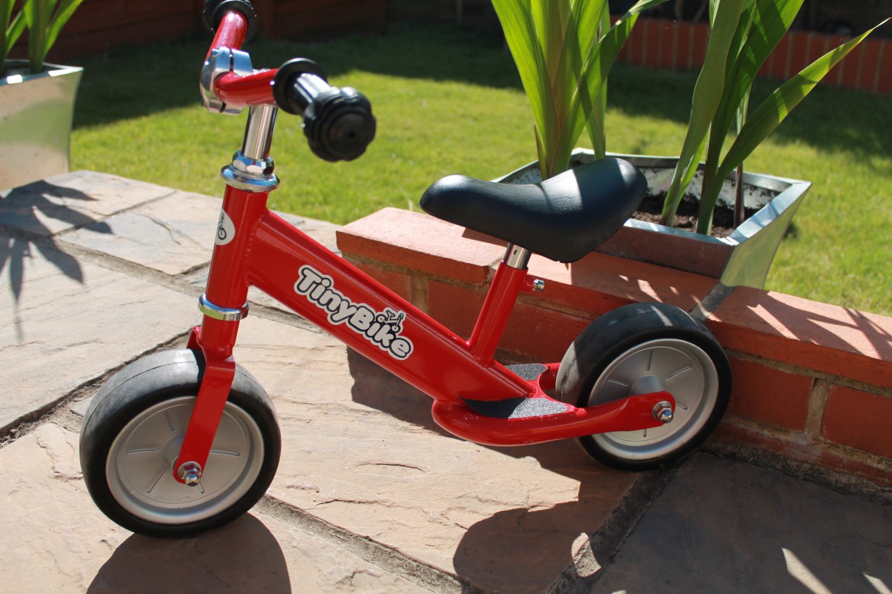 0412 Learning to Ride (who am I kidding... Crash) with the Tiny Bike from Fun4Kids