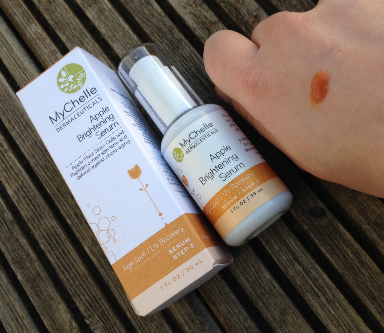 Mychelle Brightening Serum GIVEAWAY & REVIEW: MyChelle Daily Basics Age Spot/UV Recovery Kit Worth £65.25! (CD:27/02/2015)
