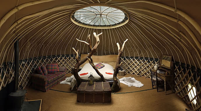 craftycamping-coracle-yurt-1