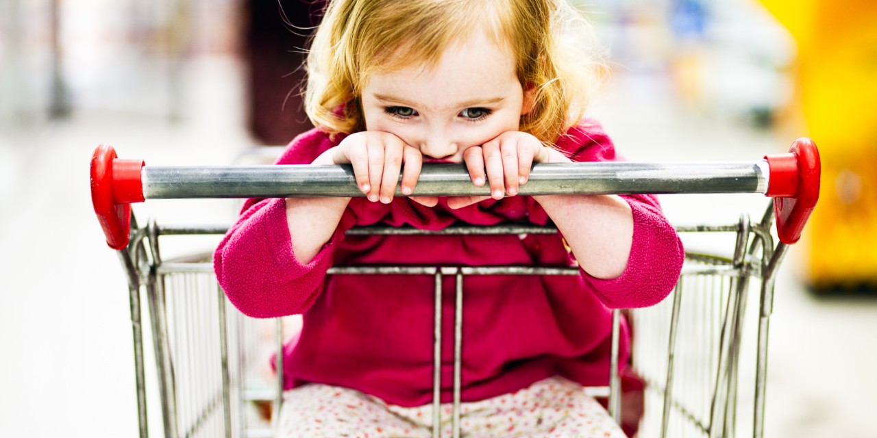 o-SAD-CHILD-IN-SUPERMARKET-facebook
