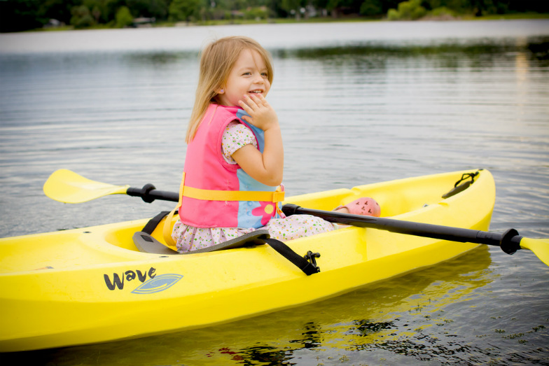 7-Best-Places-to-Kayak-with-the-Family-8f0b63f68a3f4328aa0d1c4c231ee155